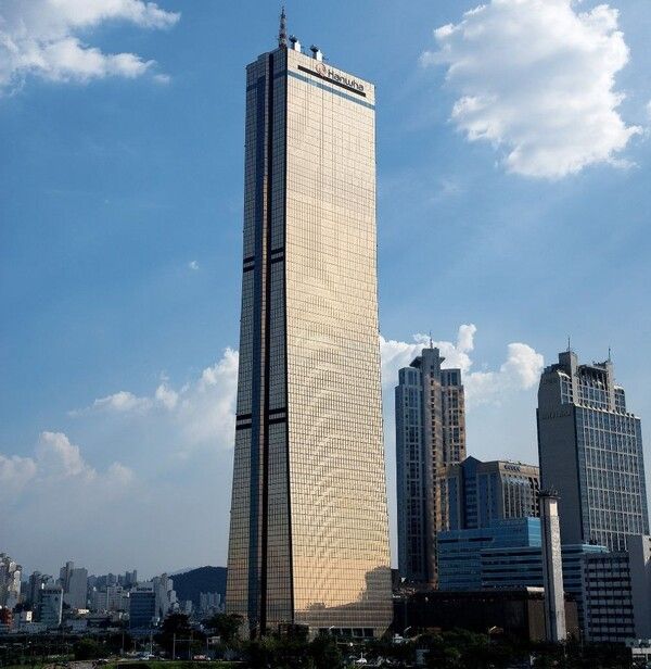 여의도 63빌딩 전경 /사진제공=한화