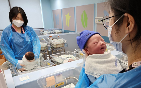 경기도 고양시 CHA의과학대학교 일산차병원&nbsp;신생아실 /사진=연합뉴스