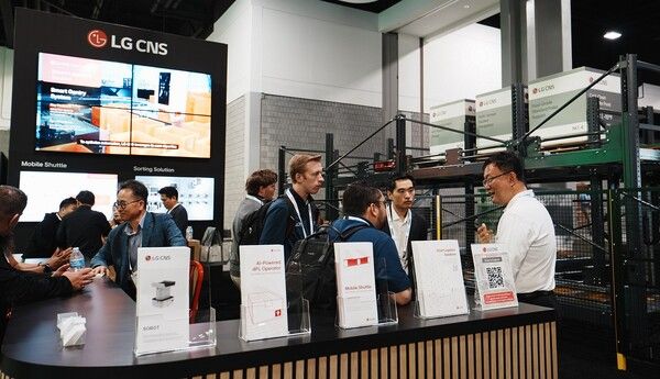 LG CNS가 지난 13~16일 미국 애틀란타에서 열리는 북미 최대 규모 물류 전시회 '모덱스 2026'에서 식품, 유통 등 콜드체인 물류 영역까지 적용할 수 있는 '모바일 셔틀'을 선보였다.
