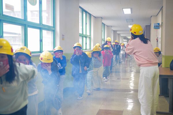 재난 안전 모의 대피훈련 이미지 /현대건설 제공