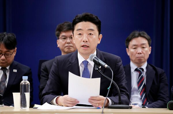 강훈식 비서실장이 7일 청와대에서 열린 중동상황 관련 기자간담회에서 발언하고 있다. /사진=뉴시스