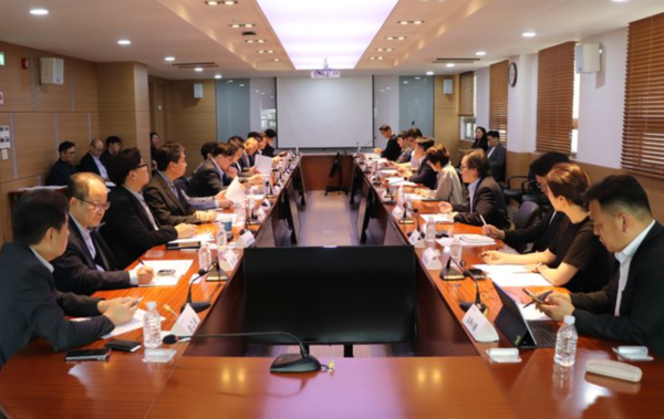10일 한국식품산업협회 회의실에서 '중동전쟁 장기화 대응을 위한 식품업계 간담회'를 개최하고 있다. /한국식품산업협회