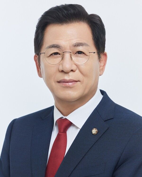 국민의힘 이상휘 국회의원&nbsp;(&nbsp;포항남&nbsp;·&nbsp;울릉&nbsp;)&nbsp; 사진 = 이상휘 국회의원 사무실(포인트경제)