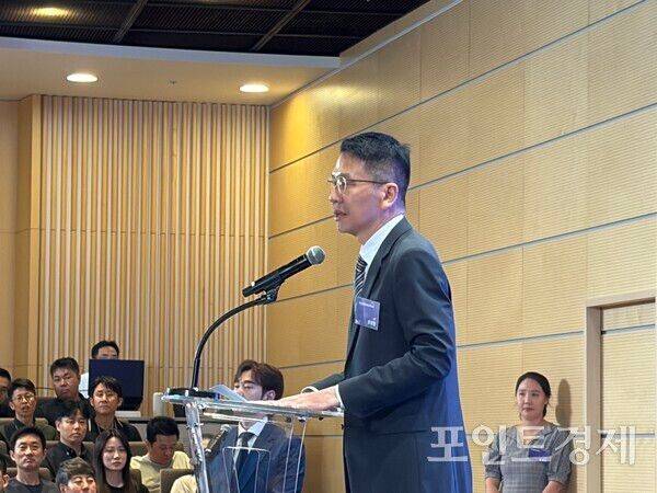 최창원 SK수펙스추구협의회 의장이 'SK-1·2·3차 협력사 간 상생 협약' 체결식에서 환영사를 하고 있다. ⓒ포인트경제