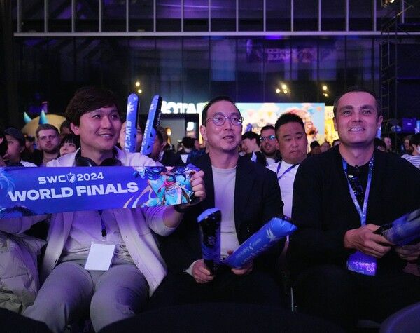 'SWC2024' 도쿄 월드 파이널, 대회장을 찾은 컴투스 송병준 의장. /컴투스