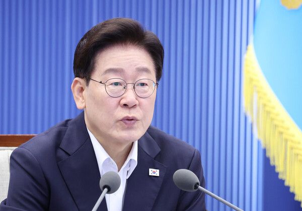이재명 대통령이 6일 청와대에서 열린 수석보좌관회의에서 발언하고 있다. /뉴시스