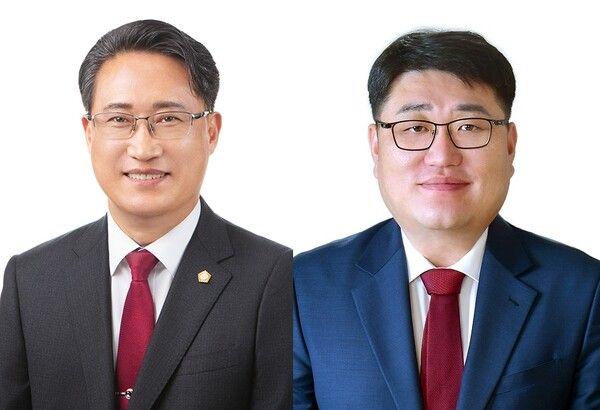 &nbsp; &nbsp; &nbsp; &nbsp; &nbsp; &nbsp; &nbsp; &nbsp; &nbsp; &nbsp; &nbsp; &nbsp; 송재석 예결특위 위원장(왼쪽), 최정헌 예결특위 부위원장. /김해시의회