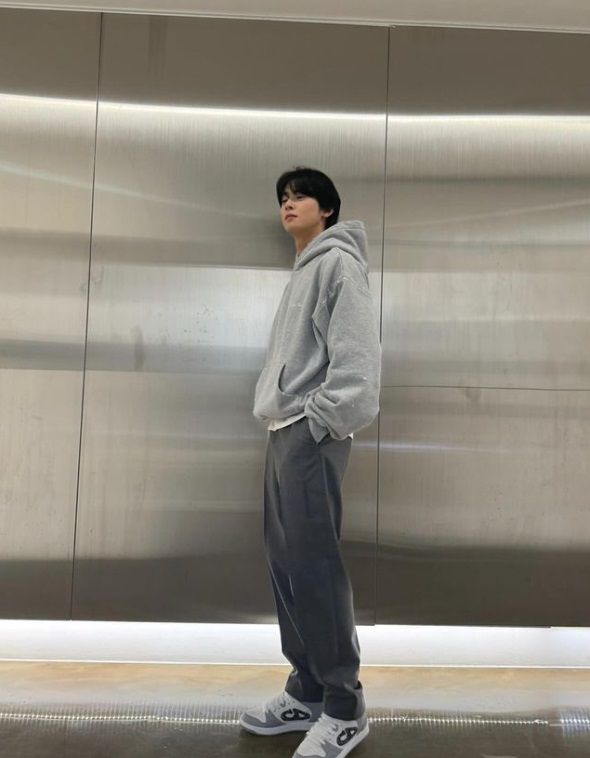 '오늘도 사랑스럽개' 차은우가 훈훈한 근황을 전했다. /사진=아스트로 멤버 겸 배우 차은우