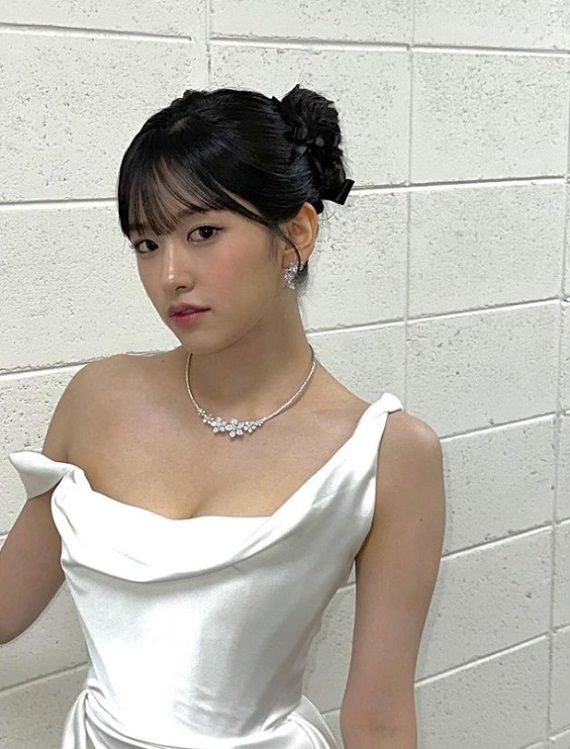 사진=아이브 안유진