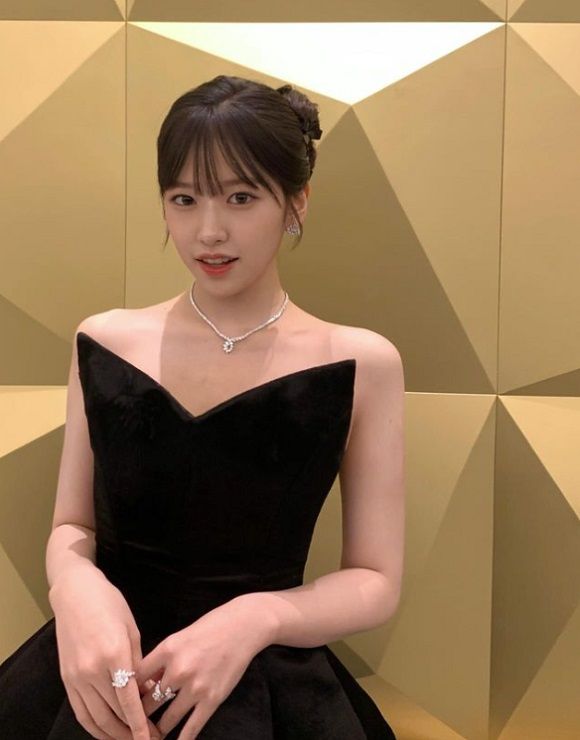 사진=아이브 안유진