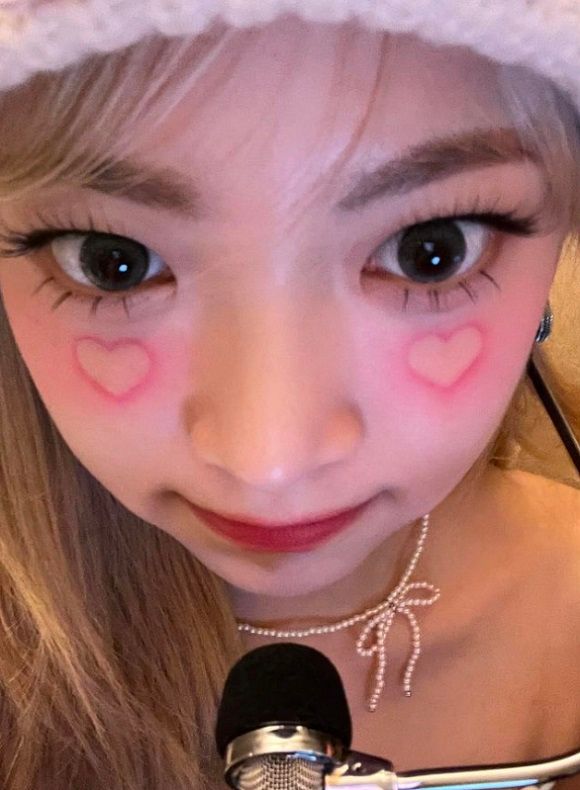 사진=르세라핌 홍은채