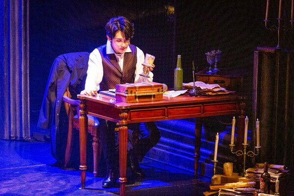 청년役 정재환 (과수원뮤지컬컴퍼니 제공 / 이준용_스튜디오눈)