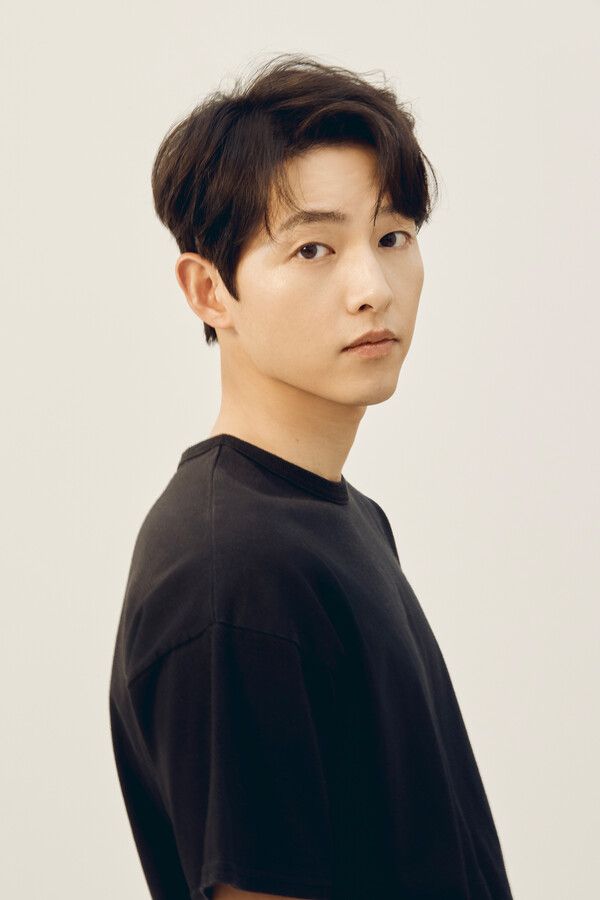 배우 송중기. 사진=하이지음스튜디오