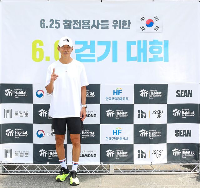 6.6 걷기대회에 참여한 가수 션. 사진=YG엔터테인먼트