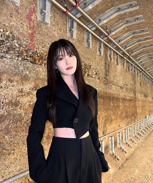 사진=가수 겸 배우 아이유