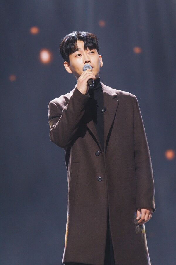 가수 황영웅. 사진=크레아 스튜디오