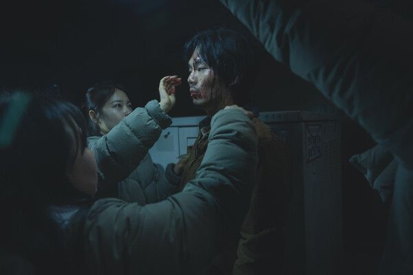 '선산' 비하인드 스틸. 사진=넷플릭스