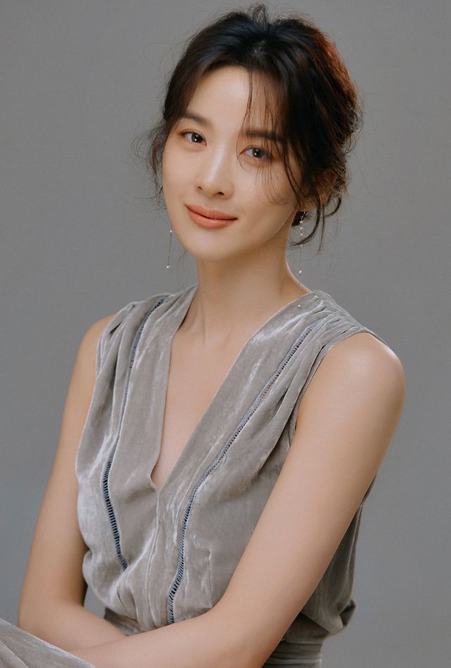 배우 이청아. 사진=매니지먼트 숲