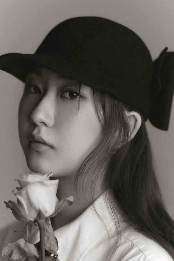 전유진 '현역가왕' 우승 기념 앨범 '온리유' 커버 이미지. 사진=크레아 스튜디오