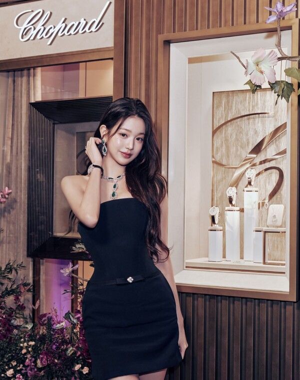 아이브 장원영. 사진=쇼파드(Chopard)