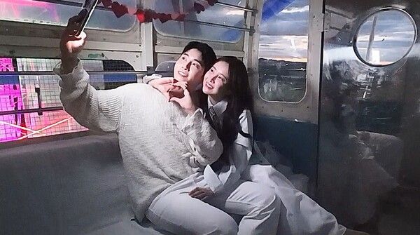 은가은, 박현호 놀이공원 대관람차 안에서 데이트를 즐기는 도중 깜짝 미스를 한다. 사진=신랑수업