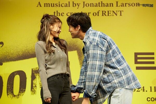 뮤지컬 틱틱붐 시츠프로브 온라인 중계 모습. 사진=신시컴퍼니