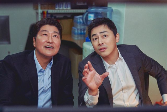 '1승' 송강호-조정석. 사진=㈜아티스트유나이티드/㈜키다리스튜디오/㈜콘텐츠지오