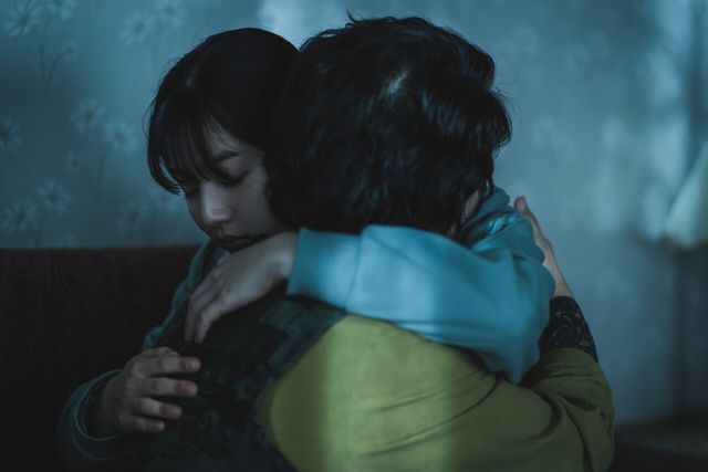 '조명가게'. 사진=디즈니+