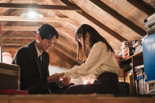 사진=사랑은 외나무다리에서