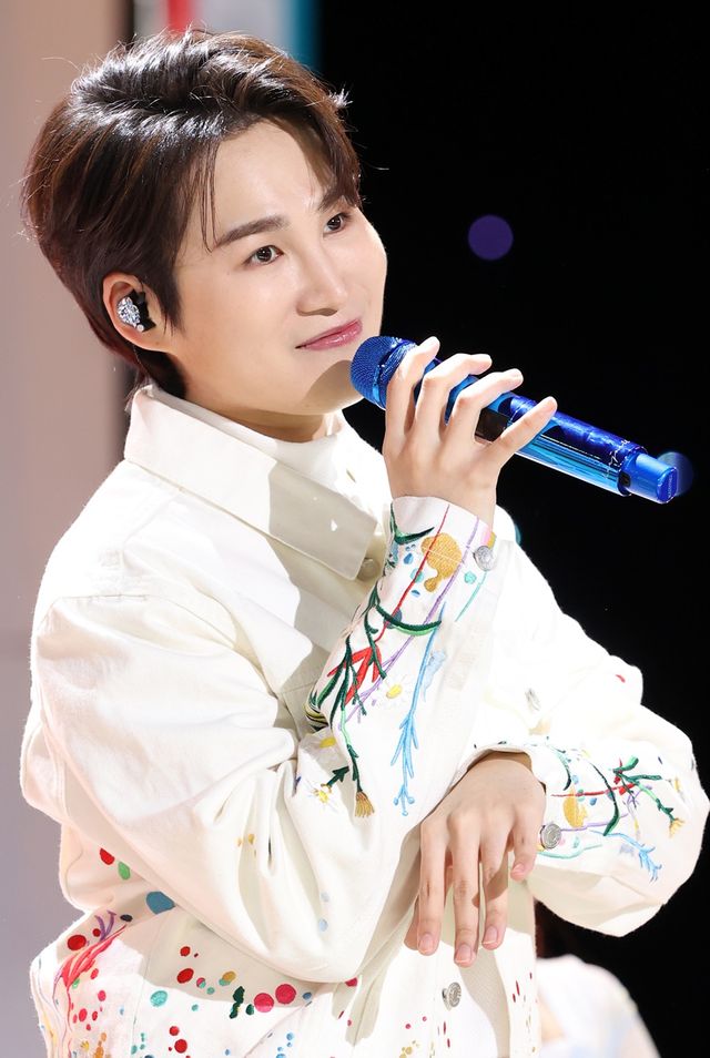 MC 김희재. 사진=SBS FiL, SBS M ‘더 트롯쇼’