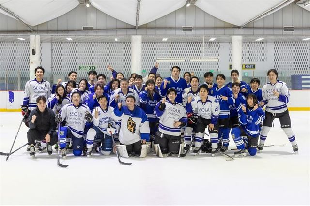 '캐피탈스' 선수 단체사진