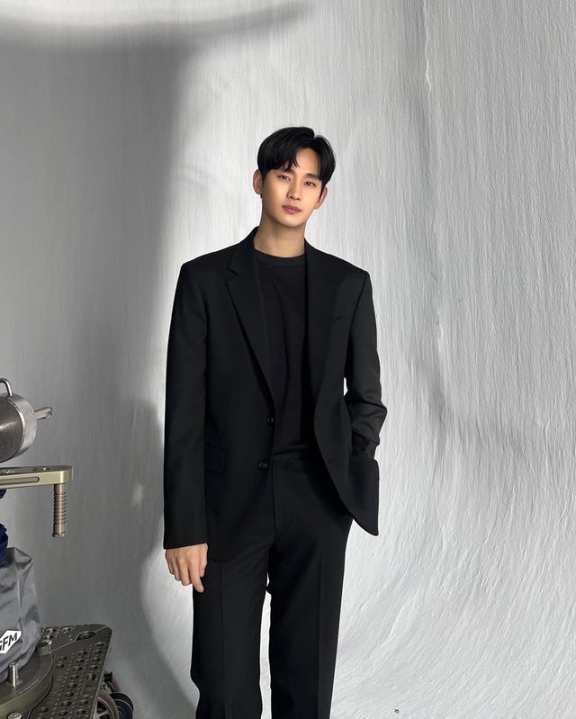 김수현. 사진=김수현 인스타그램