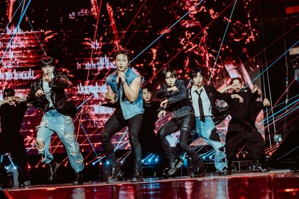 원어스. MusicBank_ONEUS_HQ_Nathan Dobbelaere_