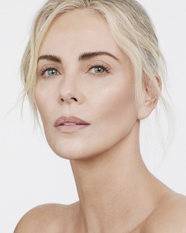 샤를리즈 테론. 사진=디올 뷰티