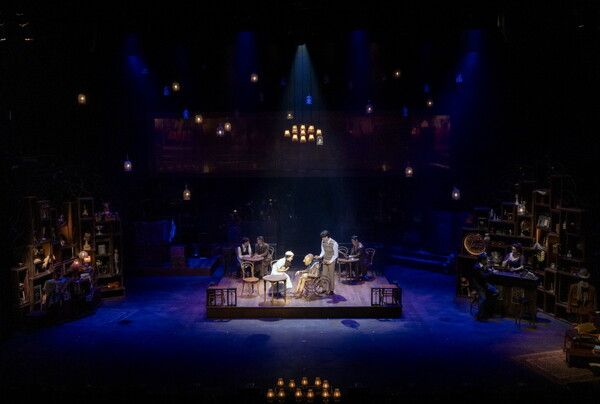 뮤지컬 '벤자민 버튼' 공연 모습. 사진=EMK뮤지컬컴퍼니