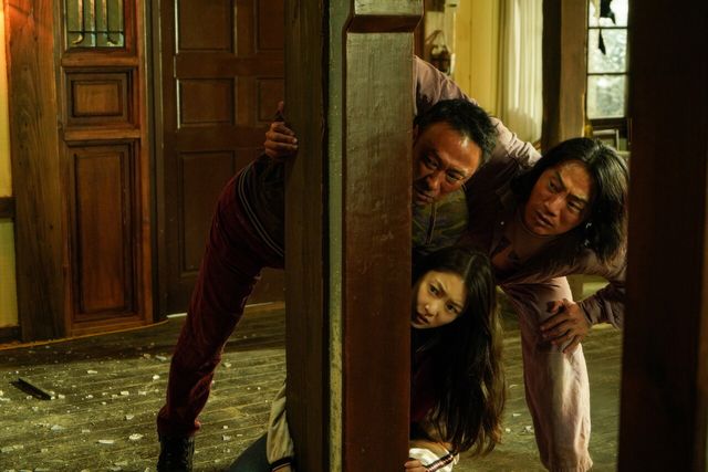 이성민-이희준-공승연. 사진=NEW/(주)하이브미디어코프