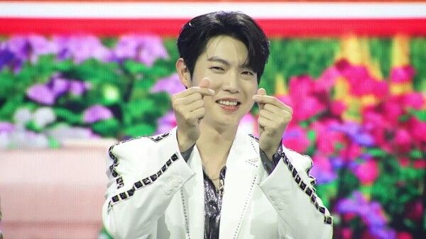 '불타는 장미단2'. 사진=크레아 스튜디오