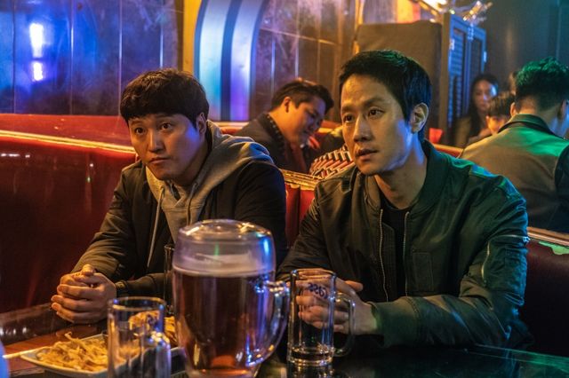 영화 '더러운 돈에 손대지 마라' 스틸컷. 사진=에이스메이커무비웍스