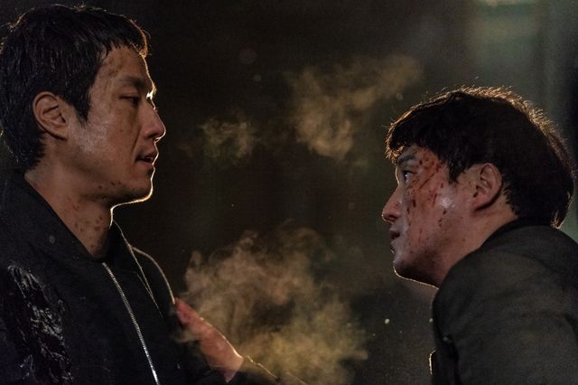 '더러운 돈에 손대지 마라'. 사진=에이스에미커무비웍스