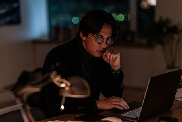 '브로큰' 보도스틸. 사진=㈜바른손이앤에이