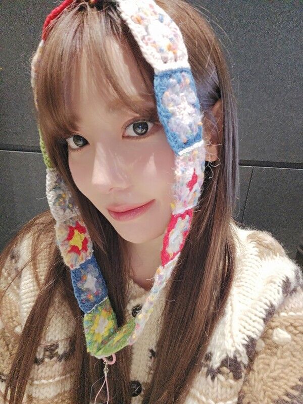 르세라핌 사쿠라 KKUROCHET 착장이미지. 사진=쏘스뮤직