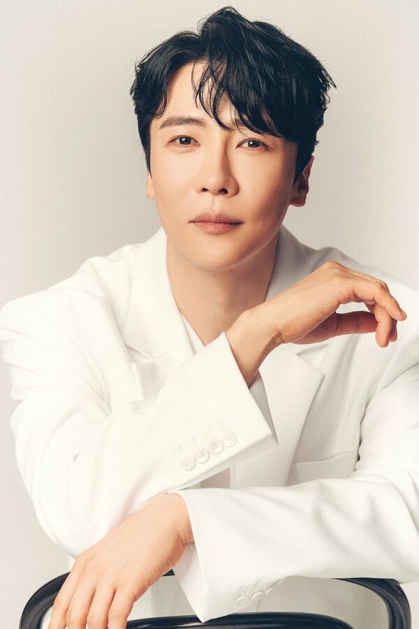 에녹 프로필 사진_제공 EMK엔터테인먼트