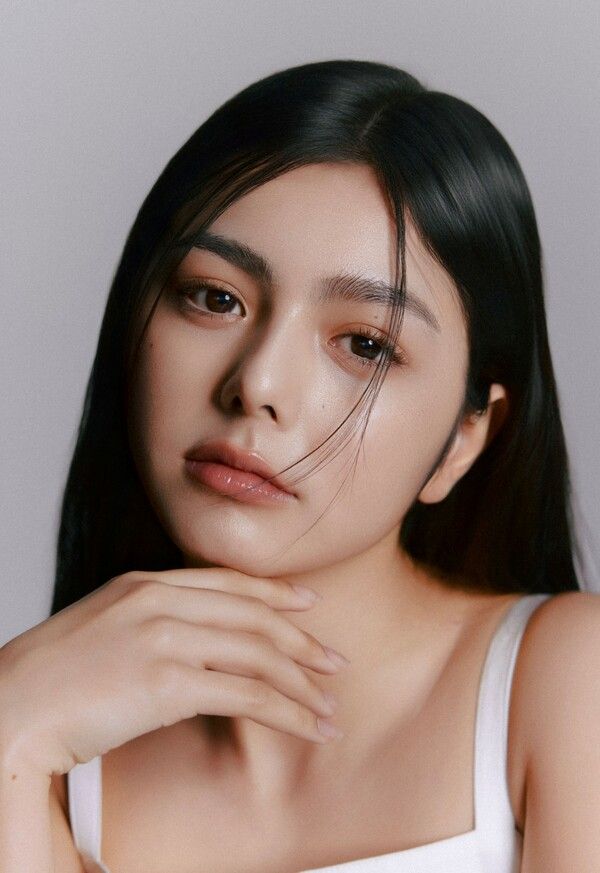 멕시코 출신 K팝 신예 아이사. 사진=미나리 엔터테인먼트