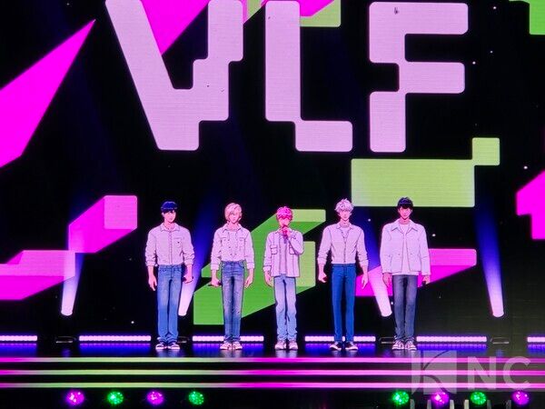 지난 19일 서울 마포구 상암문화광장에서는 MBC '버추얼라이브 페스티벌 with 쿠팡플레이'(VLF) 2일차 공연이 펼쳐졌다.