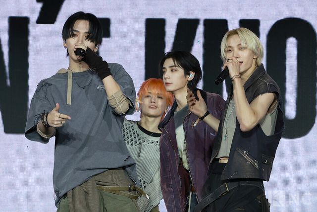 그룹 보이넥스트도어(BOYNEXTDOOR)가 20일 오후 2시 서울 강서구 KBS아레나에서 진행된 미니 5집 ‘디 액션(The Action)’ 발매 기념 쇼케이스에서 타이틀곡 무대를 선보이고 있다. 사진=김규빈 기자