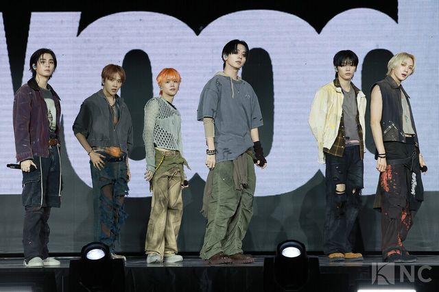 그룹 보이넥스트도어(BOYNEXTDOOR)가 20일 오후 2시 서울 강서구 KBS아레나에서 진행된 미니 5집 ‘디 액션(The Action)’ 발매 기념 쇼케이스에서 타이틀곡 무대를 선보이고 있다. 사진=김규빈 기자