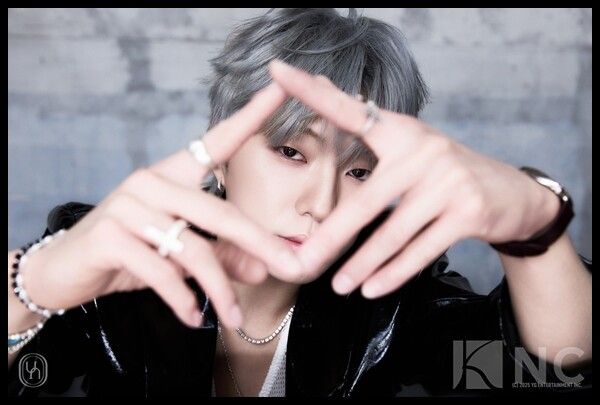 Photo courtesy of YG Entertainment.