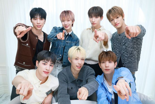 그룹 넥스지(NEXZ)가 23일 오후 3시 서울 성동구 모처에서 진행된 ‘비트복서(Beat-Boxer)’ 발매 기념 포토콜에서 포즈를 취하고 있다. 사진=김규빈 기자