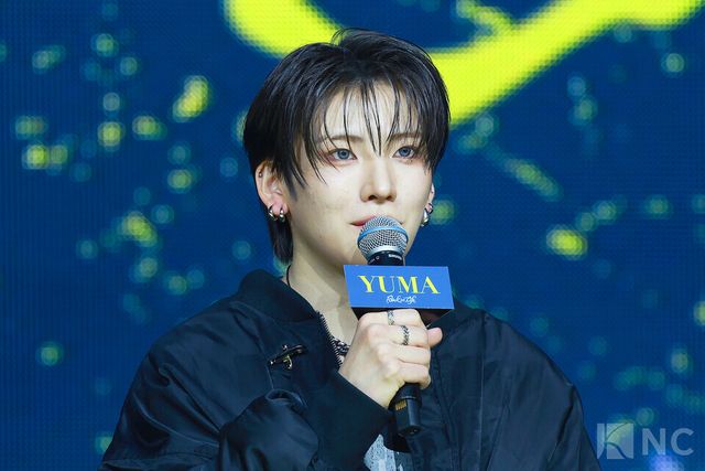 그룹 앤팀(&TEAM) 28일 오후 2시 서울 용산구 블루스퀘어 SOL트래블홀에서 진행된 한국 데뷔 앨범 ‘백 투 라이프(Back to Life)’ 발매 기념 쇼케이스에서 소감을 말하고 있다. 사진=김규빈 기자