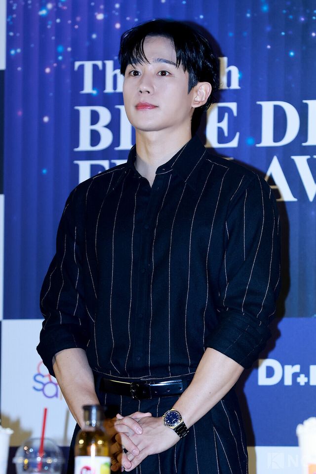 배우 정해인이 29일 오전 11시 서울 영등포구 CGV여의도에서 진행된 제46회 청룡영화상 핸드프린팅 행사에 참석했다. 사진=김규빈 기자